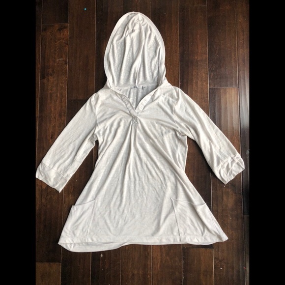 🌸3 FOR 5🌸 White Powder Room swimsuit cover - Picture 2 of 2